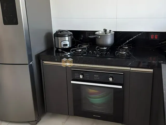 Casa com 170m² 5 quartos e 5 banheiros, à venda ou para alugar, no bairro Portal dos Ipês (Polvilho) em Cajamar