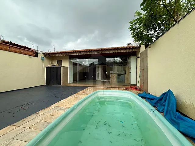 Casa com 160m² 2 quartos e 2 banheiros, à venda, no bairro Jardim Ângelo Jurca em Ribeirão Preto