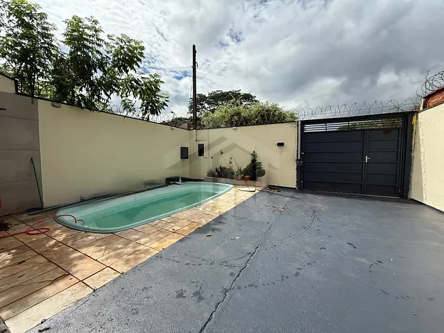 Casa com 160m² 2 quartos e 2 banheiros, à venda, no bairro Jardim Ângelo Jurca em Ribeirão Preto