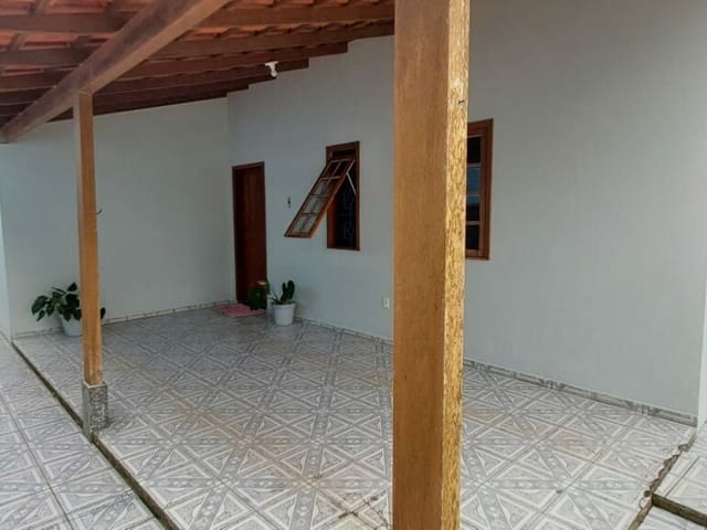 Casa com 442m² 4 quartos e 3 banheiros, à venda, no bairro Ingleses do Rio Vermelho em Florianópolis
