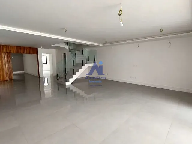 Casa com 443m² 4 quartos e 5 banheiros, à venda, no bairro Barra da Tijuca em Rio de Janeiro
