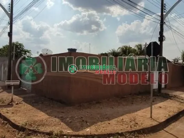 Casa 2 quartos e 1 banheiro, à venda, no bairro Nova Canarana em Canarana