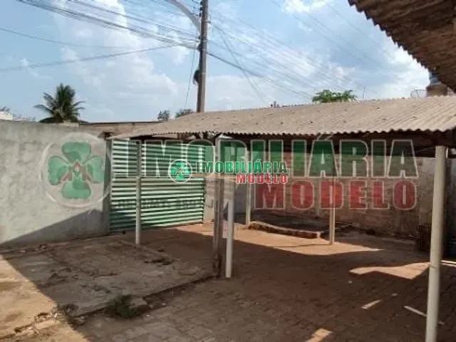 Casa 2 quartos e 1 banheiro, à venda, no bairro Nova Canarana em Canarana