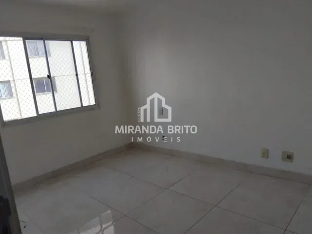 Casa 2 quartos e 2 banheiros, à venda, no bairro Parque Amazônia em Goiânia