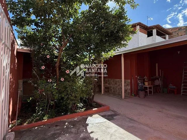 Casa à venda, no bairro Alto Maron em Vitória da Conquista