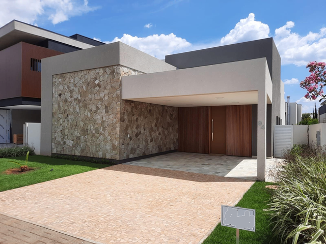 CASA  A VENDA ALPHAVILLE II