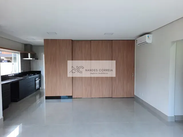 Casa 3 quartos e 4 banheiros, à venda, no bairro Vivendas do Arvoredo em Londrina