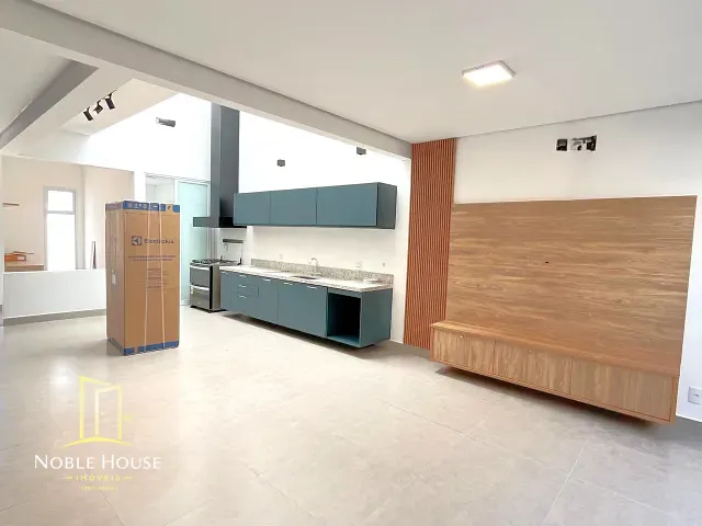 Casa com 127m² 3 quartos e 4 banheiros, para alugar, no bairro Chácaras Silvania em Valinhos