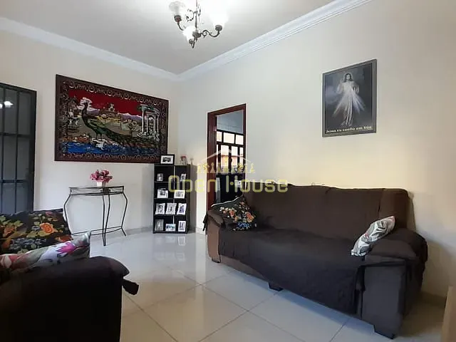 Casa com 212m² 4 quartos e 2 banheiros, à venda, no bairro Santa Maria II em Barra Mansa