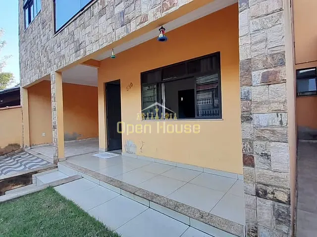 Casa com 212m² 4 quartos e 2 banheiros, à venda, no bairro Santa Maria II em Barra Mansa