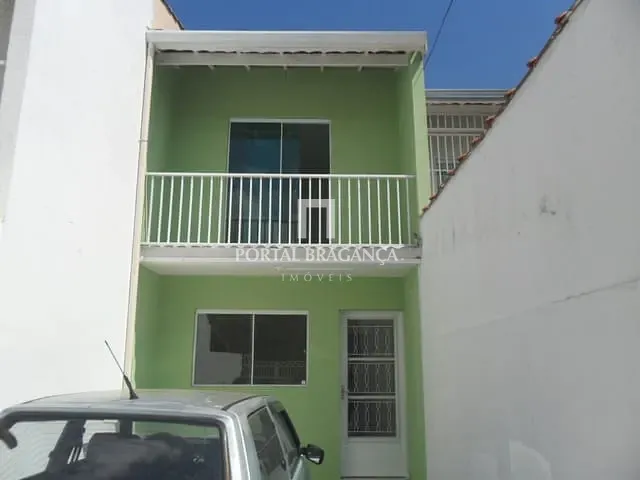 Casa 2 quartos e 2 banheiros, à venda, no bairro Aparecida em Bragança Paulista