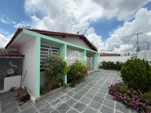 Casa com 300m², à venda, no bairro Vila Eduardo em Petrolina