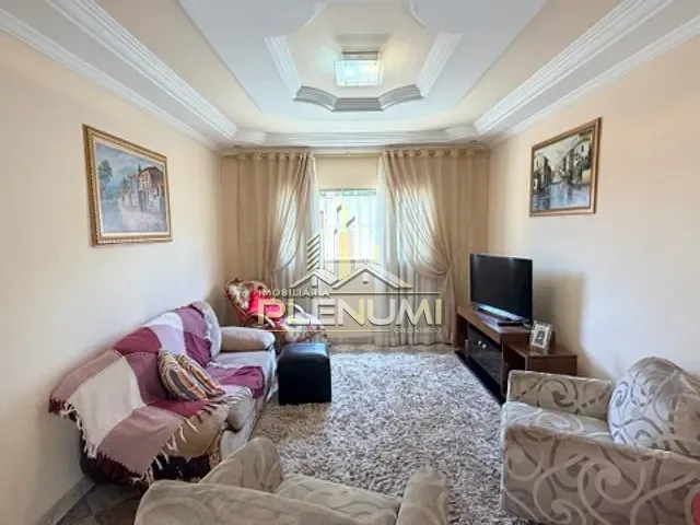 Casa com 250m² 3 quartos e 3 banheiros, à venda, no bairro Jardim Portugal em Rio Claro