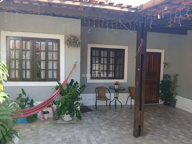 Casa 4 quartos e 2 banheiros, à venda, no bairro Casa de Pedra em Volta Redonda