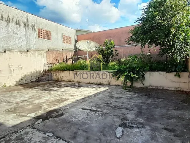 Casa com 360m² 2 quartos e 1 banheiro, à venda, no bairro Residencial Nova Floresta em Guaxupé