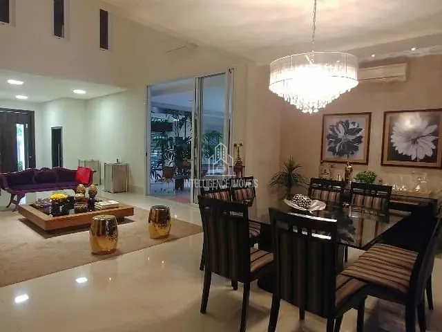 Casa com 680m² 4 quartos e 6 banheiros, à venda, no bairro Jardim Itália em Cuiabá