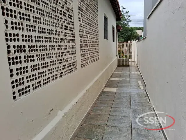 Casa 2 quartos e 2 banheiros, para alugar, no bairro Jardim Santa Rosa em Nova Odessa