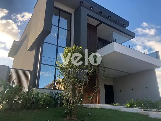 Casa 3 quartos e 4 banheiros, à venda, no bairro Caçapava Velha em Caçapava
