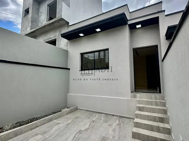Casa com 160m² 2 quartos e 1 banheiro, à venda, no bairro Vila Brasileira em Mogi das Cruzes