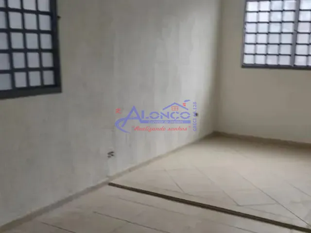 Casa 2 quartos e 2 banheiros, à venda, no bairro Jardim Paraíso em Jacareí