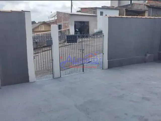 Casa 2 quartos e 2 banheiros, à venda, no bairro Jardim Paraíso em Jacareí