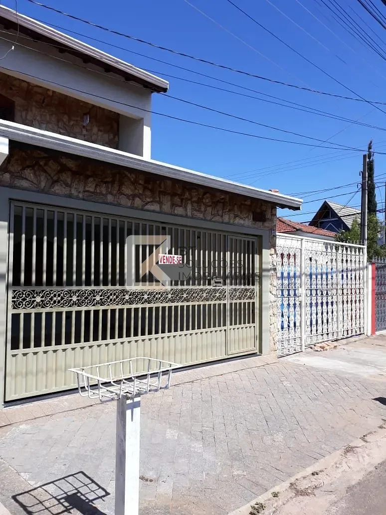 Casa, 4 quartos, 238 m² - Foto 1