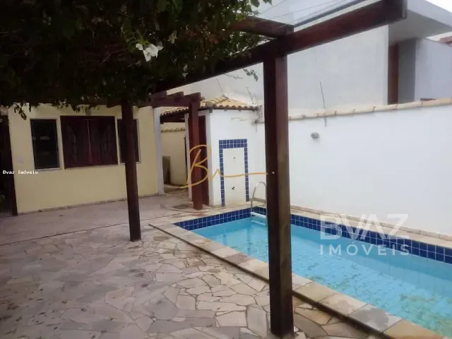Casa com 225m² 5 quartos e 4 banheiros, para alugar, no bairro Nova São Pedro em São Pedro da Aldeia