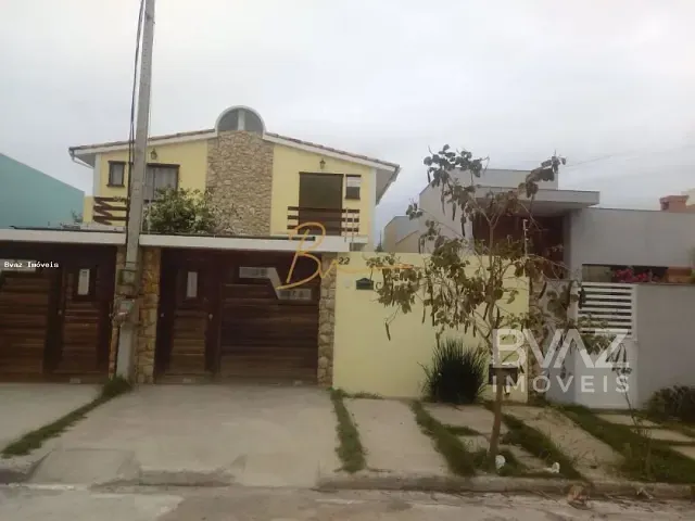 Casa com 225m² 5 quartos e 4 banheiros, para alugar, no bairro Nova São Pedro em São Pedro da Aldeia