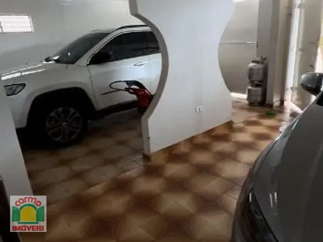 Casa com 300m² 3 quartos e 3 banheiros, à venda, no bairro Vila Santa Isabel em Anápolis