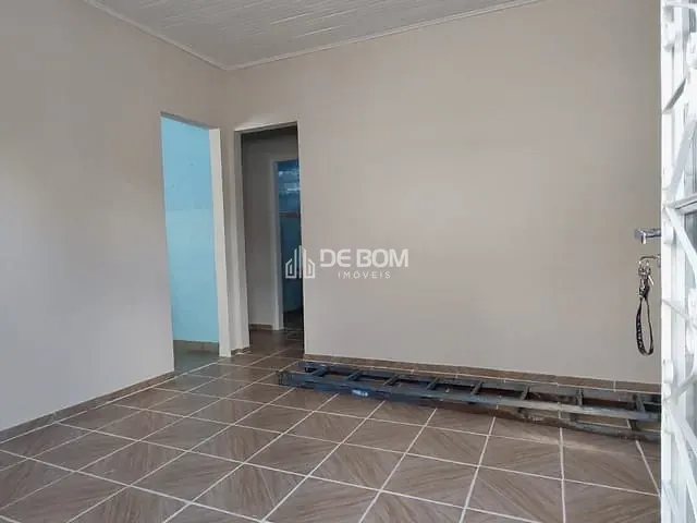 Casa com 420m² 3 quartos e 2 banheiros, à venda, no bairro Centro em Poços de Caldas