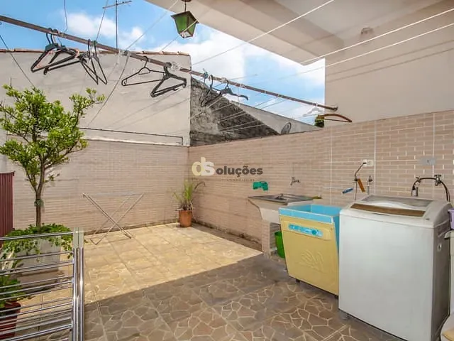 Casa 3 quartos e 6 banheiros, para alugar, no bairro Vila Hamburguesa em São Paulo
