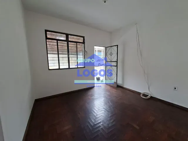 Casa 3 quartos e 1 banheiro, para alugar, no bairro Lucília em João Monlevade