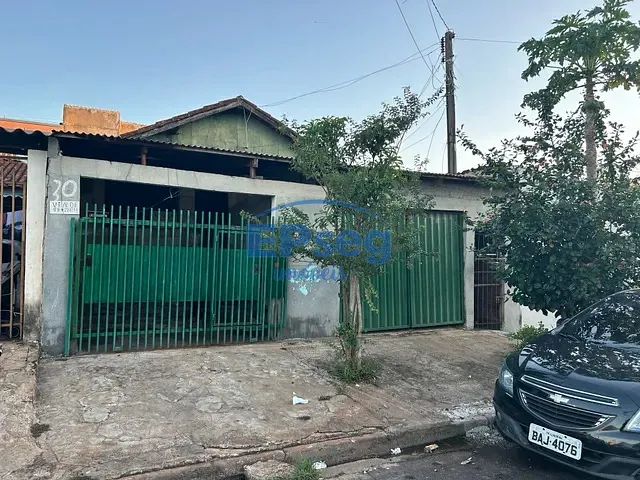Casa 3 quartos e 1 banheiro, à venda, no bairro Jardim Santa Fé em Londrina