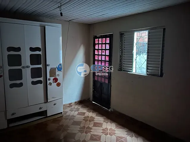 Casa 3 quartos e 1 banheiro, à venda, no bairro Jardim Santa Fé em Londrina