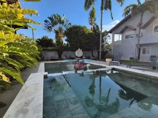 Casa com 900m² 4 quartos e 6 banheiros, à venda, no bairro Conjunto Residencial Esplanada do Sol em São José dos Campos