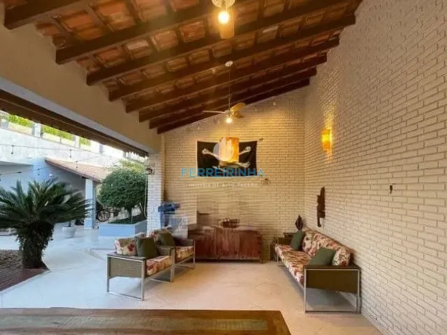 Casa com 900m² 4 quartos e 6 banheiros, à venda, no bairro Conjunto Residencial Esplanada do Sol em São José dos Campos