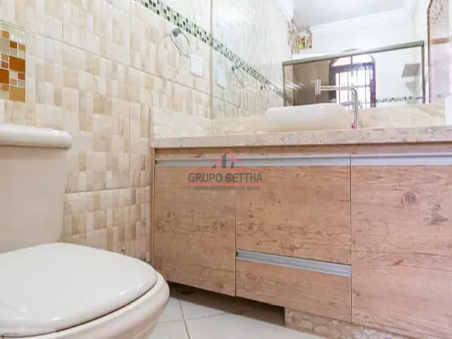 Casa com 320m² 3 quartos e 5 banheiros, à venda, no bairro Pestana em Osasco