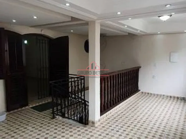 Casa com 320m² 3 quartos e 5 banheiros, à venda, no bairro Pestana em Osasco