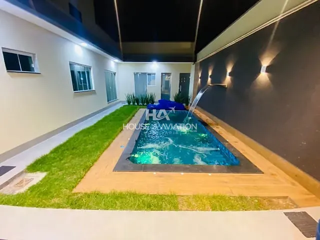 Casa com 300m² 3 quartos e 4 banheiros, à venda, no bairro Jardim Gramado em Goiânia