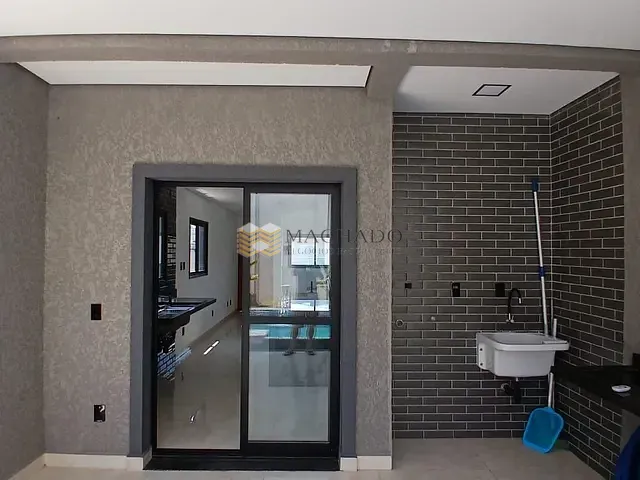 Casa com 150m² 3 quartos e 3 banheiros, à venda, no bairro Villas do Jaguari em Santana de Parnaíba