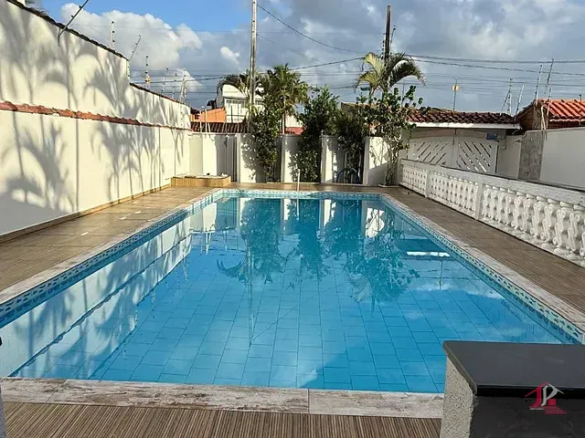 Casa 2 quartos e 2 banheiros, à venda, no bairro Cibratel II em Itanhaém