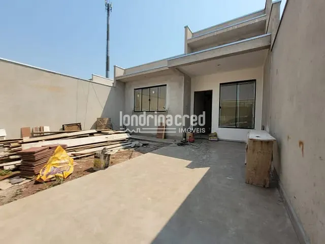 Casa com 125m², à venda, no bairro Jardim Strass em Londrina