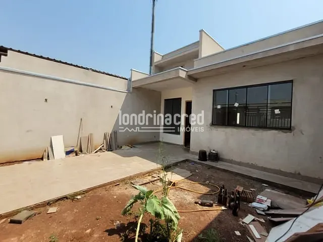 Casa com 125m², à venda, no bairro Jardim Strass em Londrina
