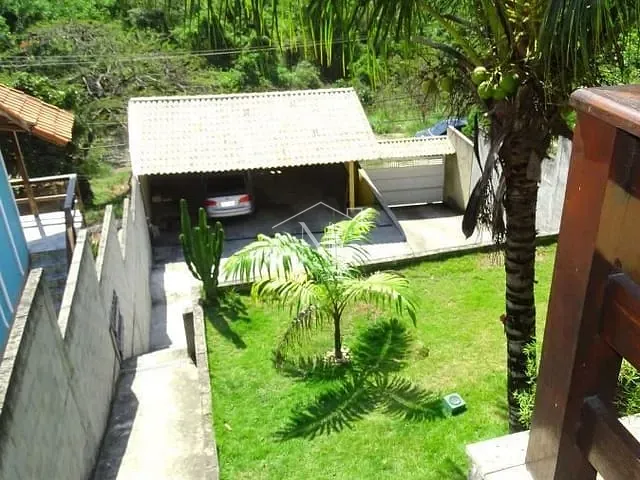 Casa com 704m² 3 quartos e 2 banheiros, à venda, no bairro Flamengo em Maricá