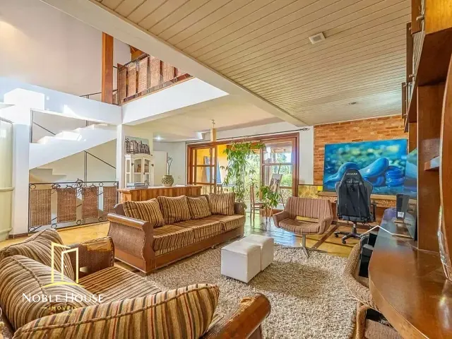 Casa com 1061m² 3 quartos e 3 banheiros, à venda, no bairro Marambaia em Vinhedo