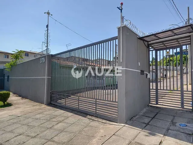 Casa com 110m² 2 quartos e 1 banheiro, à venda, no bairro Santa Cândida em Curitiba