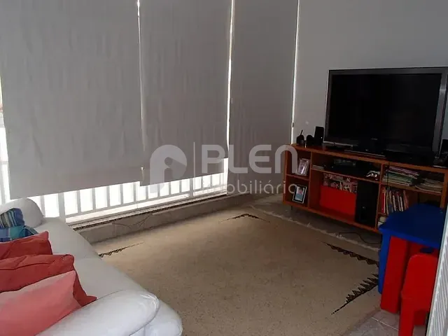 Casa 3 quartos e 5 banheiros, à venda, no bairro Jardim Virginia Bianca em São Paulo