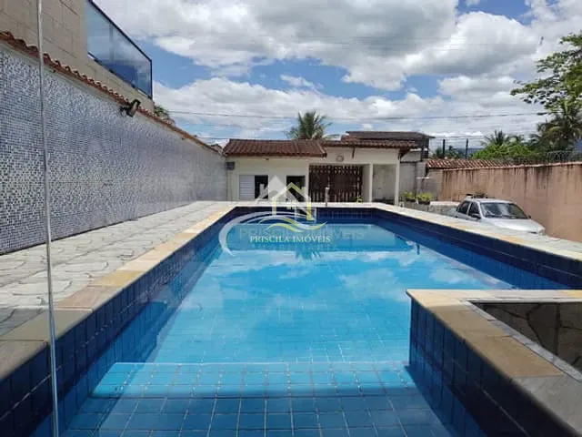 Casa com 400m² 3 quartos e 3 banheiros, à venda, no bairro Boracéia em Bertioga