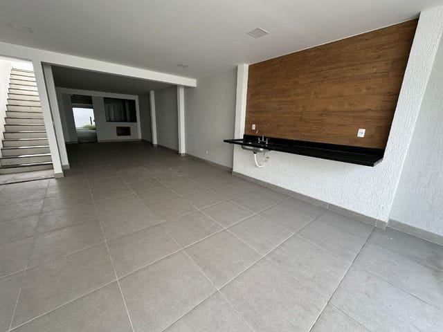 Casa com 120m² 4 quartos e 1 banheiro, à venda, no bairro Guaratiba em Rio de Janeiro