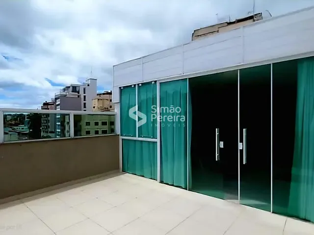 Casa 3 quartos e 3 banheiros, à venda, no bairro Teixeiras em Juiz de Fora